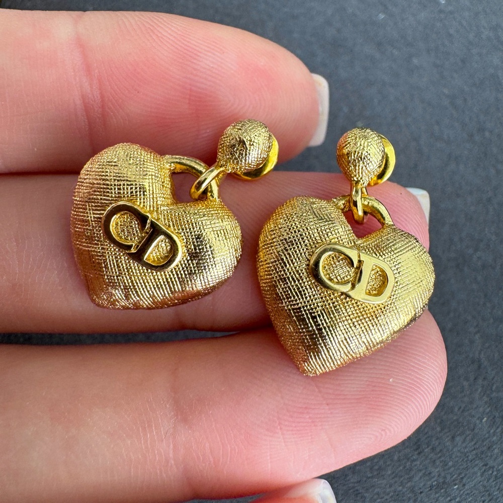 LOT 1646 18K gold plated Christian Dior vintage pierced earrings with heart drop
